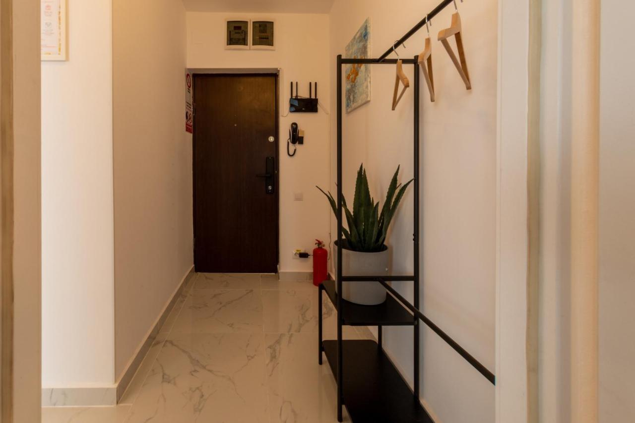 Urban Haven: 2br In Center * Bucarest