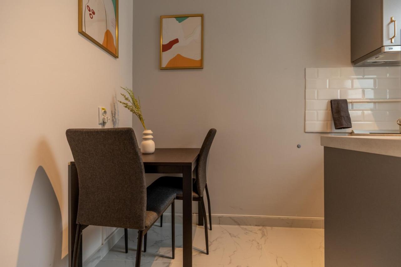 Urban Haven: 2br In Center * Bucarest